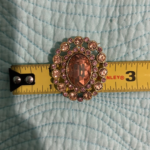 Monet pink and gold tone pin - Picture 5 of 12
